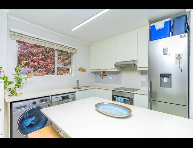 3 BEDROOM APARTMENT FOR SALE IN NEWSEL BEACH